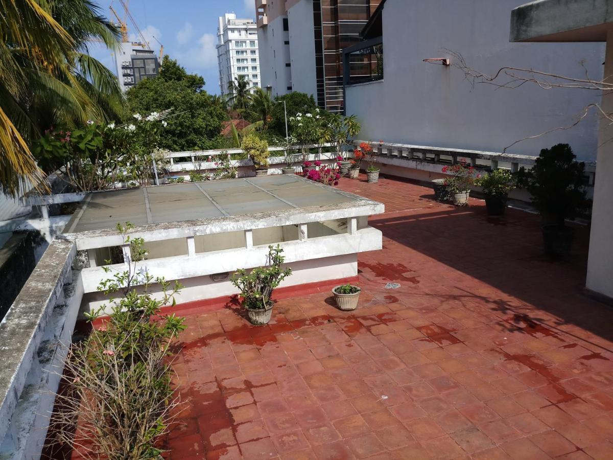 Готель Elegance Oasis, Colombo 3 Екстер'єр фото